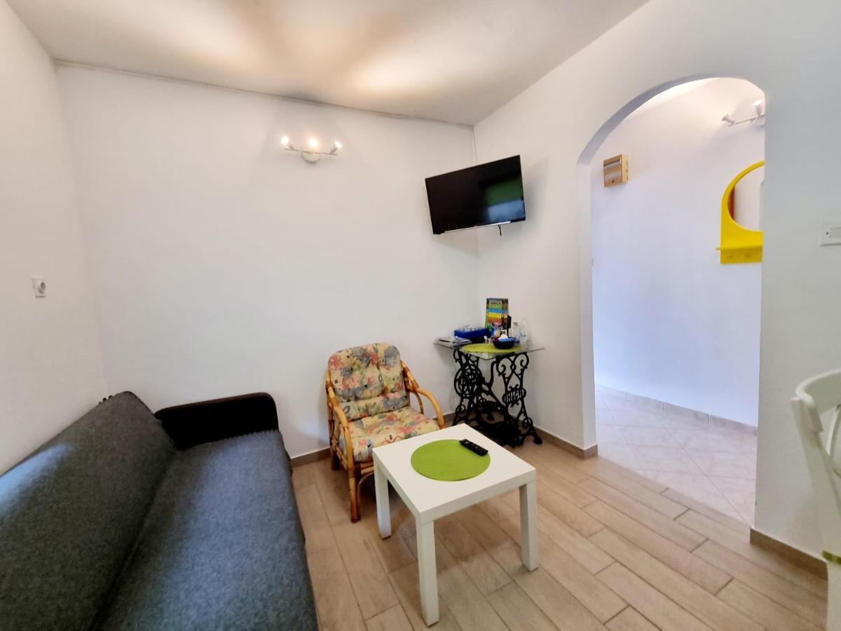 Ara-Zarok Villa Baska  Ngoại thất bức ảnh