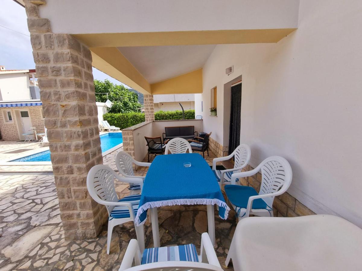 Ara-Zarok Villa Baska  Ngoại thất bức ảnh