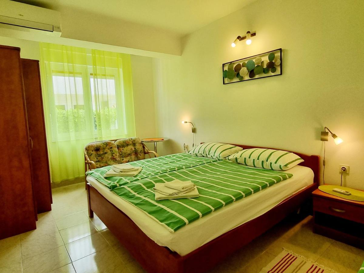 Ara-Zarok Villa Baska  Ngoại thất bức ảnh