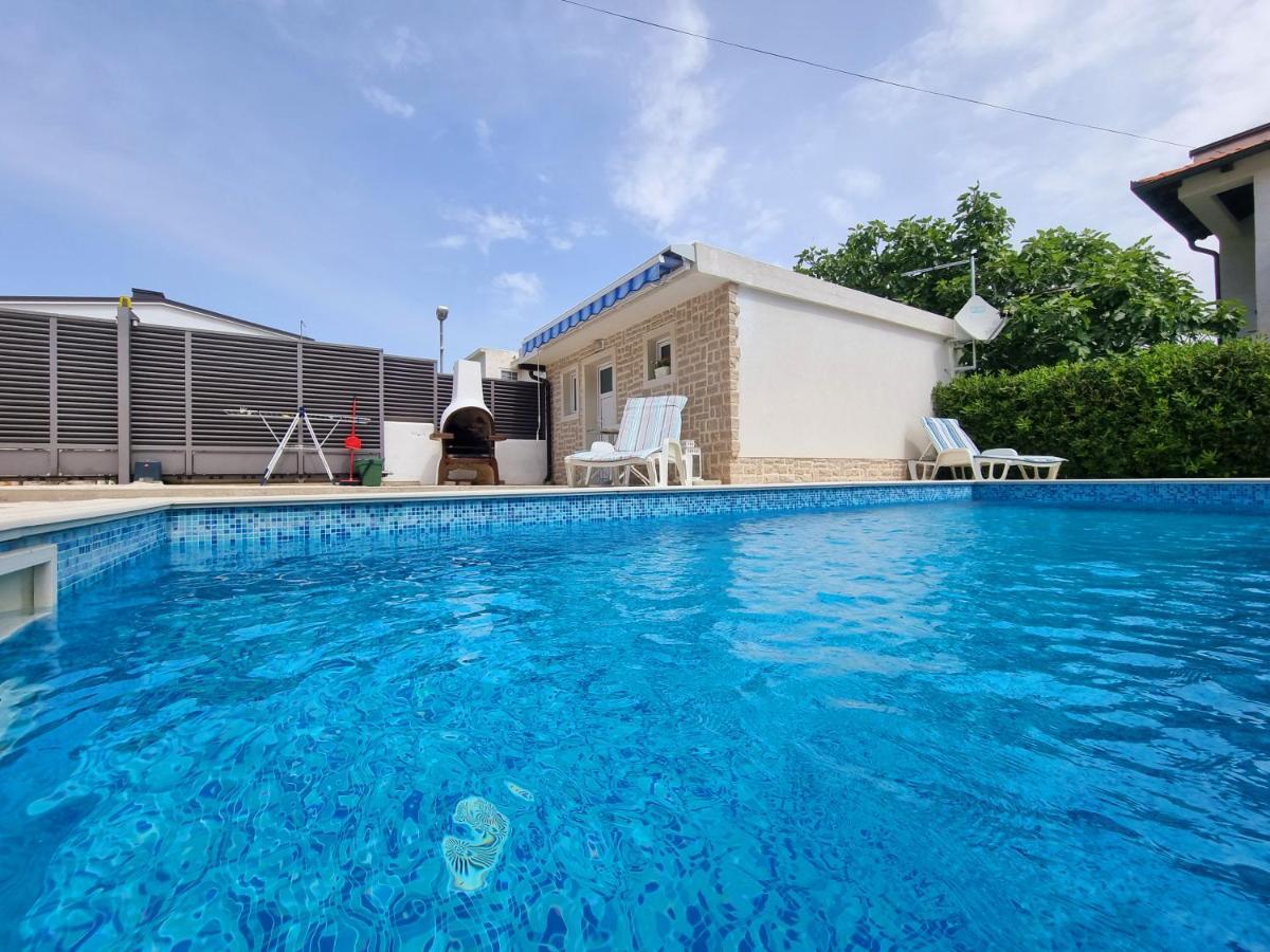 Ara-Zarok Villa Baska  Ngoại thất bức ảnh